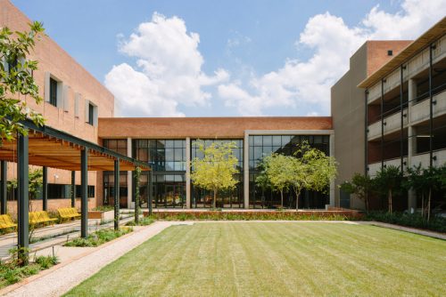 nelson-mandela-childrens-hospital-architecture-health-south-africa-sheppard-robson-john-cooper_dezeen_2364_col_1-500x334